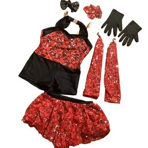 Girls size 6/7 halloween costume with accessories.Or Competition outfit  6 piece